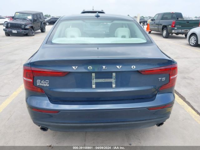 7JR102FK6KG006003 Volvo S60 T5 Momentum