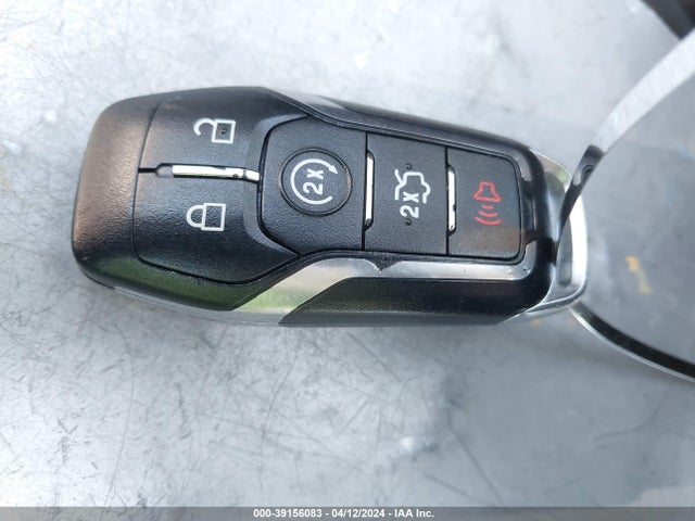 Ford Fusion Titanium 2016 3FA6P0K95GR193182 Image 11