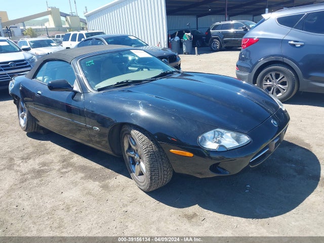 1998 JAGUAR XK8 SAJGX224XWC024790 Photo 0