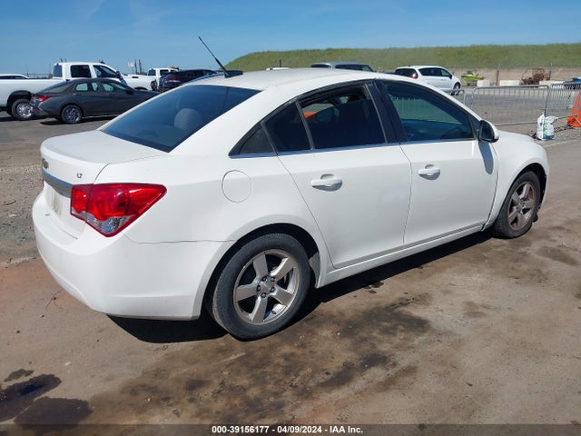 Chevrolet Cruze 1lt Auto 2014 1G1PC5SBXE7113303 Image 4