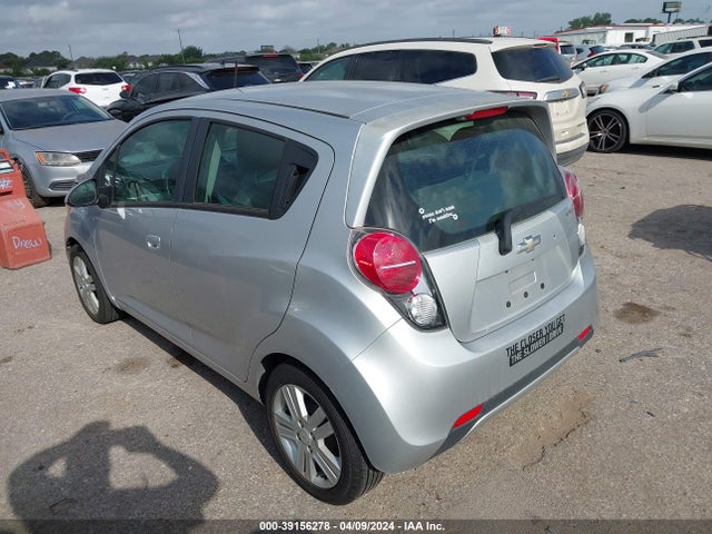 Chevrolet Spark 1lt Auto 2014 KL8CD6S90EC537725 Image 3