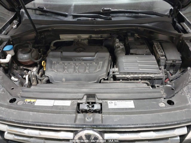 3VV2B7AX0JM152271 Volkswagen Tiguan 2.0t Se/2.0t Sel