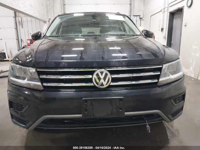 3VV2B7AX0JM152271 Volkswagen Tiguan 2.0t Se/2.0t Sel