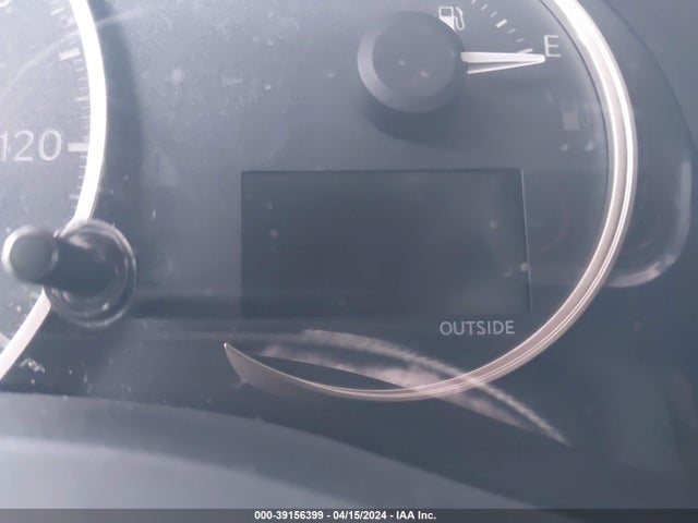 JTHKD5BH3F2227739 Lexus CT 200H