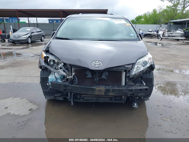 Toyota Sienna Xle 8 Passenger 2015 5TDYK3DC6FS623342 Image 13