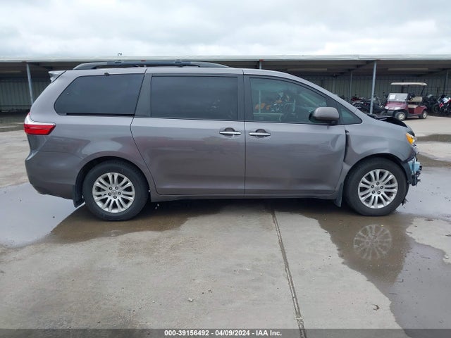 Toyota Sienna Xle 8 Passenger 2015 5TDYK3DC6FS623342 Image 14