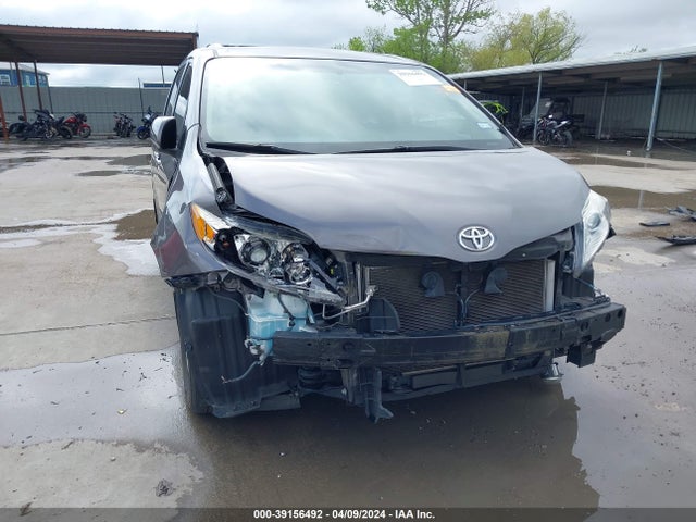 Toyota Sienna Xle 8 Passenger 2015 5TDYK3DC6FS623342 Image 6