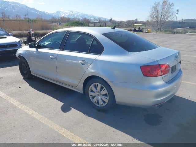 3VWD07AJ9EM245981 Volkswagen Jetta 1.8t Se