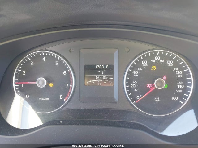 3VWD07AJ9EM245981 Volkswagen Jetta 1.8t Se
