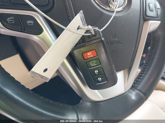 Toyota Highlander Limited V6 2014 5TDDKRFH2ES042915 Image 11