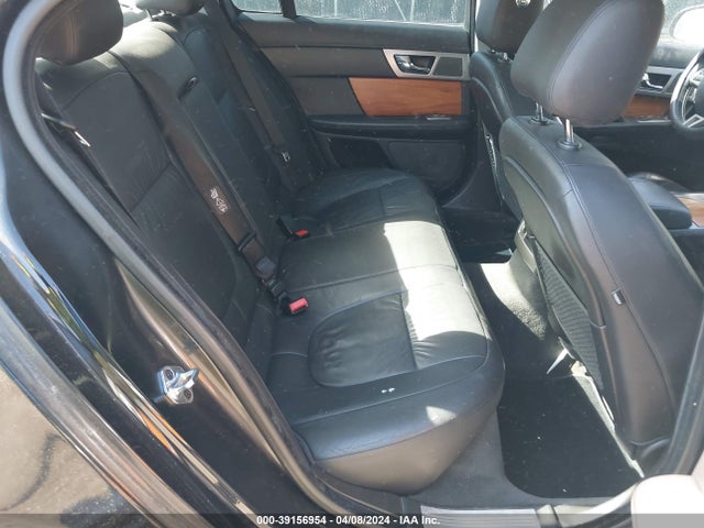 2010 JAGUAR XF SAJWA0FA8AHR70898 Photo 7