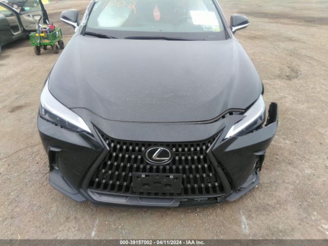 2T2GGCEZ8NC007340 Lexus Nx 350 Premium