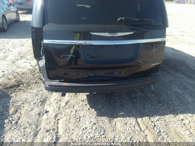 2C4RC1GG0ER373303 Chrysler Town & Country Limited
