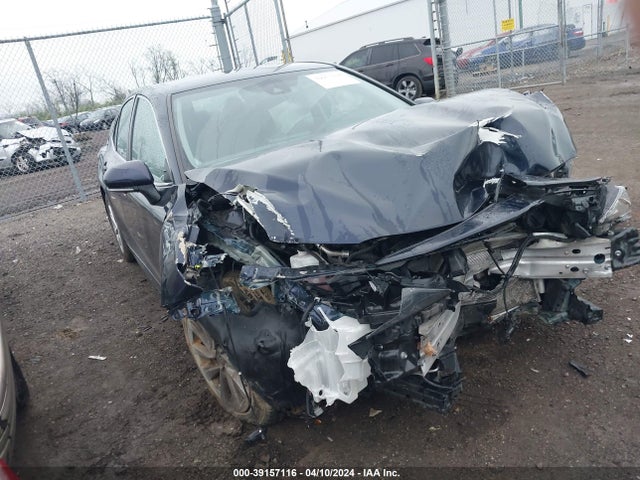Toyota CAMRY LE 2022 4T1R11AK8NU038548 zdjęcie główne