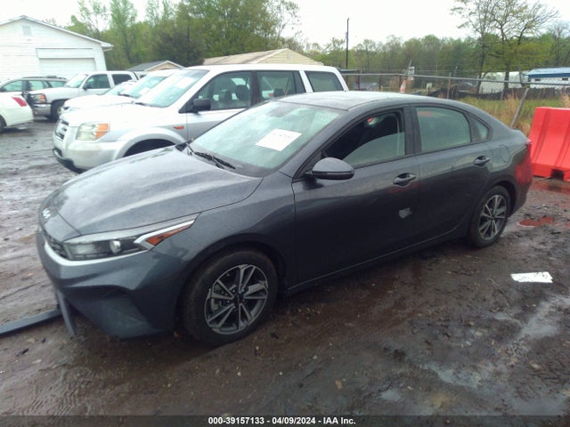 KIA Forte Lxs 2022 3KPF24AD8NE416440 Image 2
