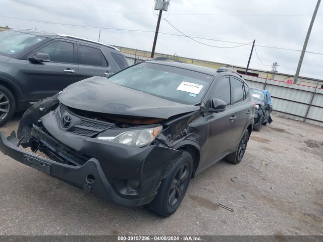 Toyota Rav4 Xle 2015 JTMRFREV7FD141552 Image 2