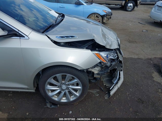 Buick Lacrosse 2014 1G4GA5GR5EF127145 Image 17