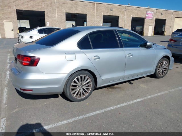 3VWL17AJ2GM367545 Volkswagen 2016