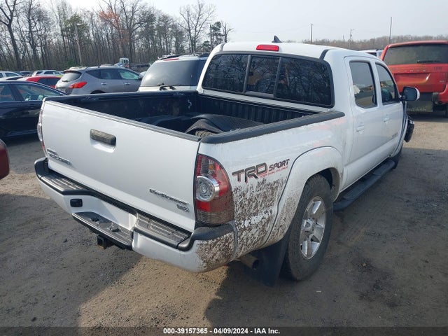 Toyota Tacoma Prerunner V6 2015 5TFJU4GN7FX083203 Image 4