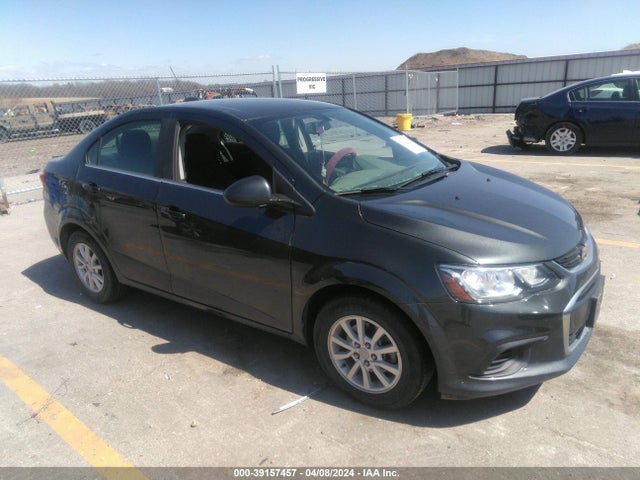 Chevrolet Sonic Lt Auto 2018 1G1JD5SH9J4108306 zdjęcie główne