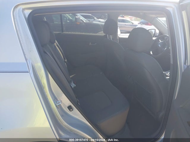 KIA Sportage Lx 2016 KNDPB3AC5G7863364 Image 8