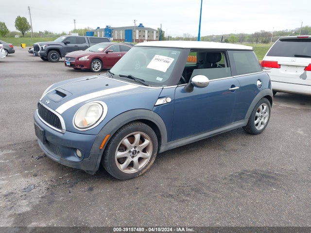 2009 MINI COOPER S WMWMF73559TW88280 Photo 1