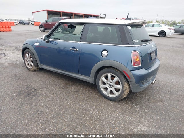 2009 MINI COOPER S WMWMF73559TW88280 Photo 2