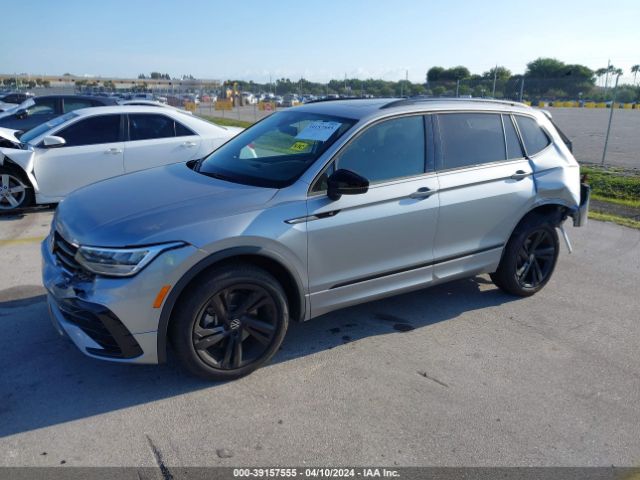 3VVCB7AX0PM118845 Volkswagen Tiguan 2.0t Se R-line Black