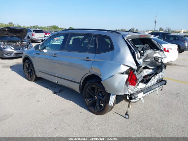 3VVCB7AX0PM118845 Volkswagen Tiguan 2.0t Se R-line Black