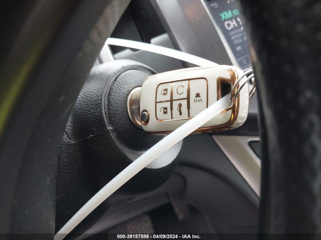 Chevrolet Sonic Lt Auto 2015 1G1JC5SBXF4214463 Image 11