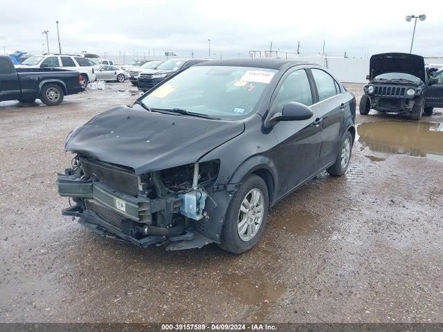 Chevrolet Sonic Lt Auto 2015 1G1JC5SBXF4214463 Image 2