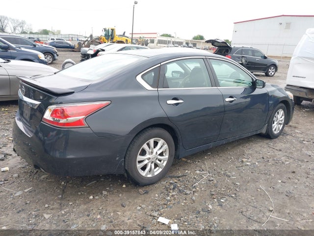 Nissan Altima 2.5 S 2015 1N4AL3AP0FC128731 Image 4