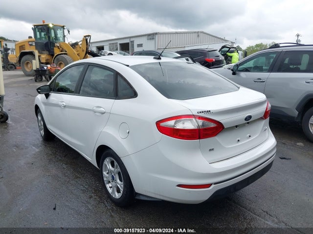 Ford FIESTA SE 2016 3FADP4BJ3GM103792 Image 3