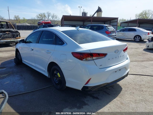 Hyundai SONATA SE 2018 5NPE24AF0JH616408 Image 3