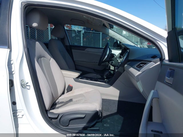Hyundai SONATA SE 2018 5NPE24AF0JH616408 Image 5