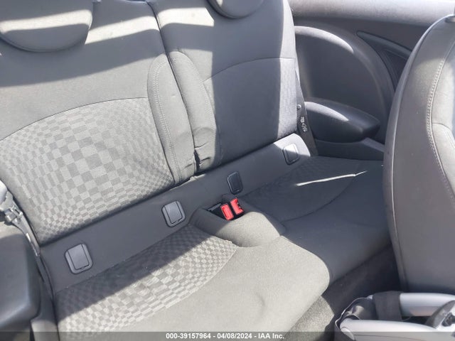 2009 MINI COOPER WMWMF33519TW71890 Photo 7