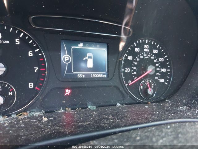 5XYPGDA39JG347736 KIA Sorento 2.4l Lx