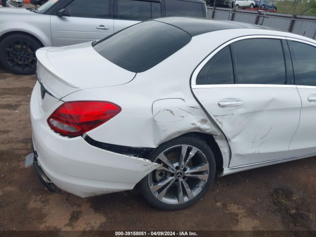 55SWF4JB1HU231422 Mercedes-Benz C 300 Luxury/sport