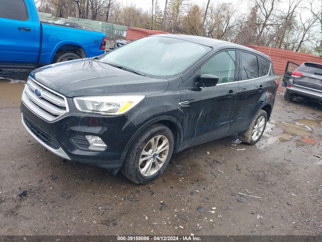 Ford ESCAPE SE 2019 1FMCU9GD0KUC00091 Image 2