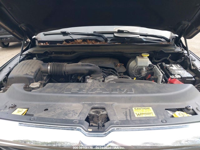 RAM 1500 Laramie  4x4 5'7 Box 2019 1C6SRFJT0KN511781 Image 10