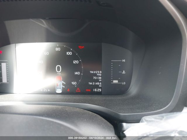 7JRA22TK2KG003288 Volvo S60 T6 Momentum