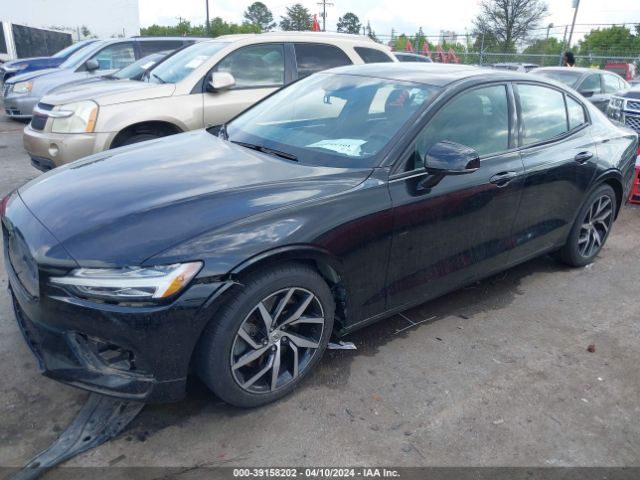 7JRA22TK2KG003288 Volvo S60 T6 Momentum