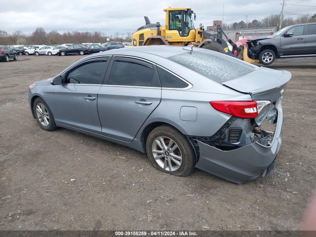 Hyundai SONATA ECO 2015 5NPE24AA3FH139145 Image 3