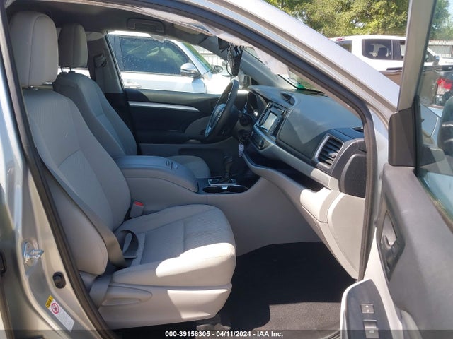 Toyota Highlander Le 2019 5TDZARFH1KS053974 Image 5
