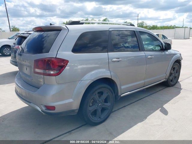 3C4PDCGG2JT335563 Dodge Journey Crossroad