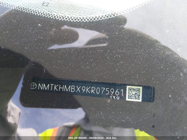 Toyota C-HR LE 2019 NMTKHMBX9KR075961 Image 9