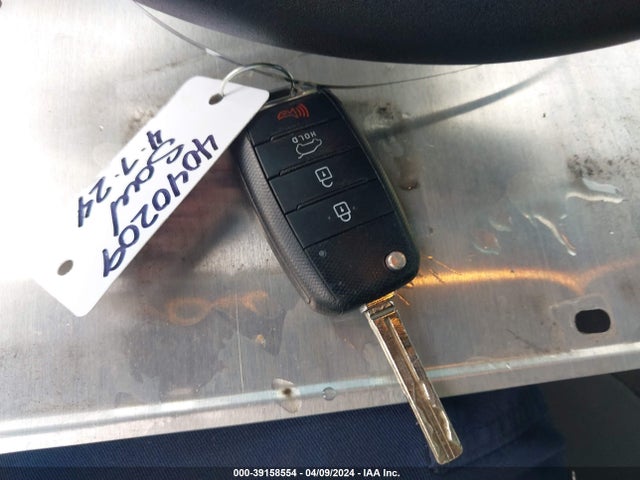 KIA Soul 2016 KNDJN2A22G7853857 Image 11