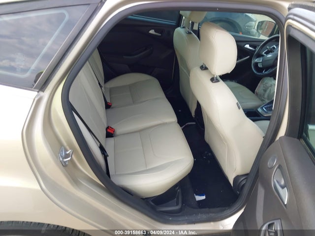 Ford Focus Titanium 2017 1FADP3N22HL314712 Image 8