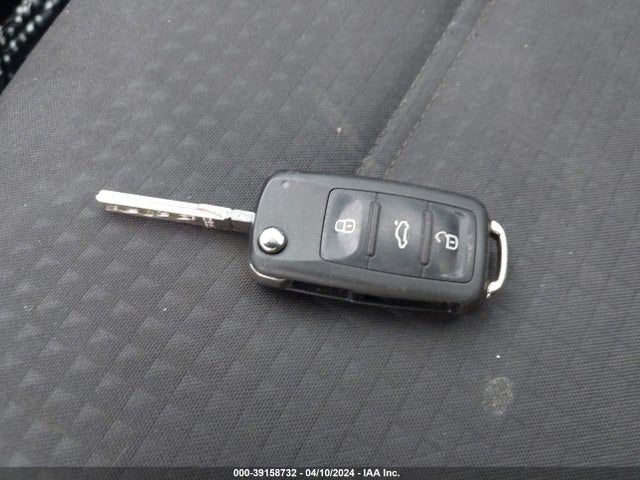 3VW267AJ1GM279454 Volkswagen Jetta 1.4t S