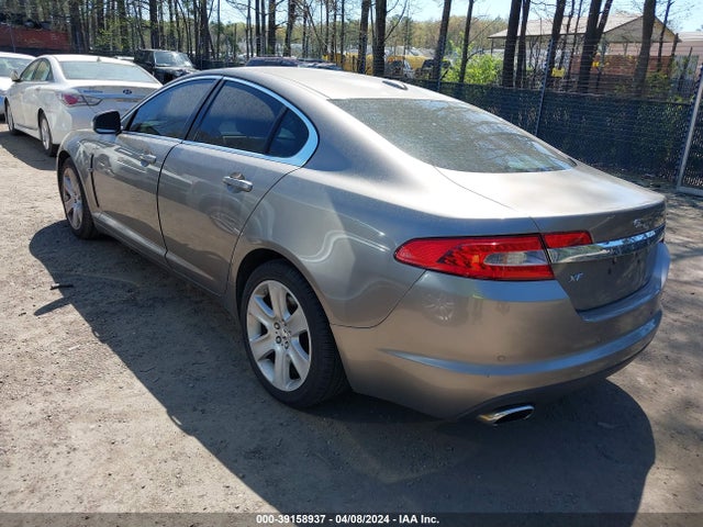 2009 JAGUAR XF SAJWA05B49HR05391 Photo 2